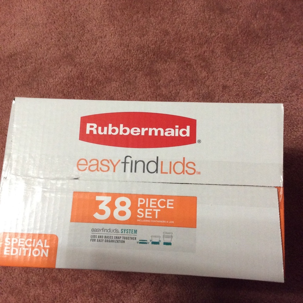 Rubber maid easy find lids - Picture 4 of 6